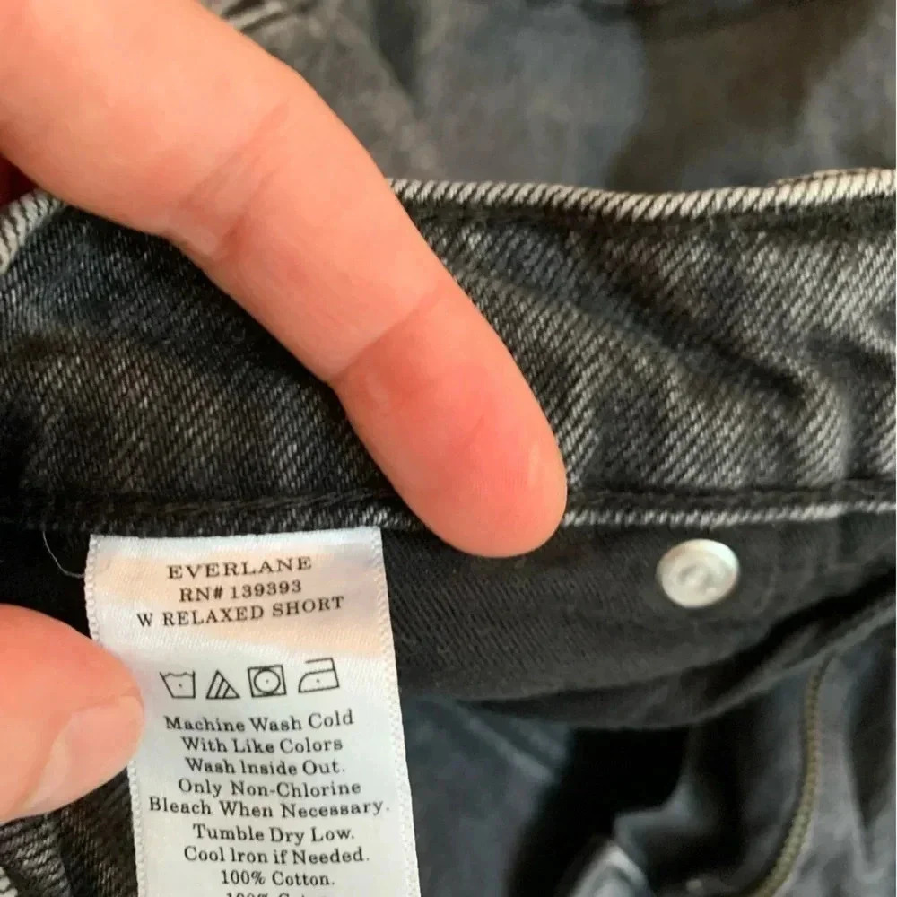 Everlane W Relaxed Denim Shorts in Faded Black Size 26 - Picture 4 of 7